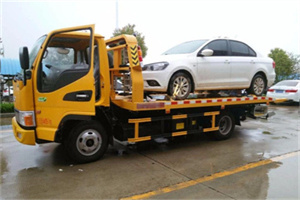 灌云附近拖车救援24小时服务热线