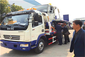 灌云汽车道路救援拖车价格